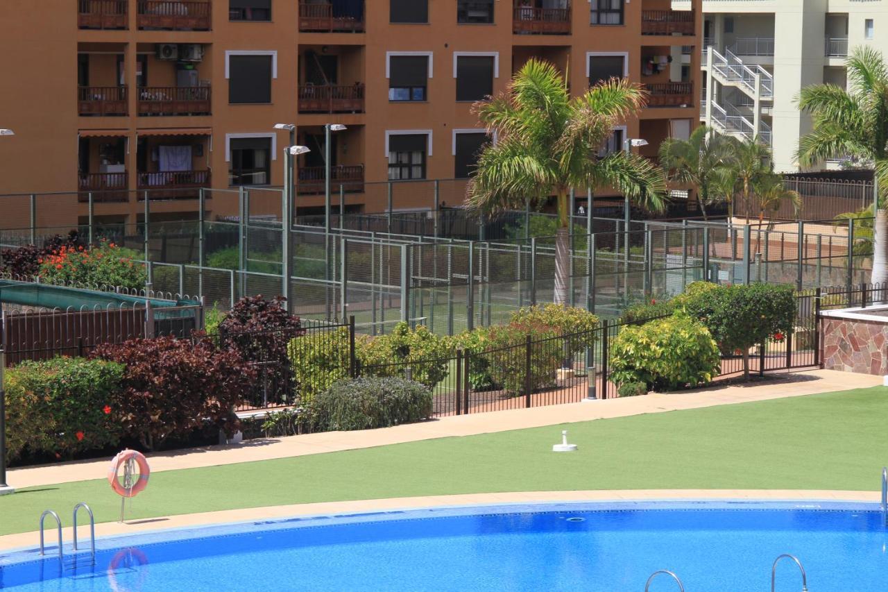 Spacious Apartment With Large Private Garden In Palm Mar Exteriör bild